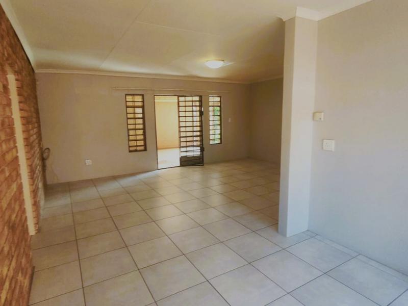 To Let 3 Bedroom Property for Rent in Zwartkop Gauteng