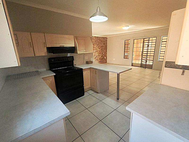 To Let 3 Bedroom Property for Rent in Zwartkop Gauteng