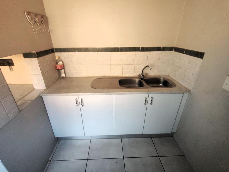 To Let 3 Bedroom Property for Rent in Zwartkop Gauteng