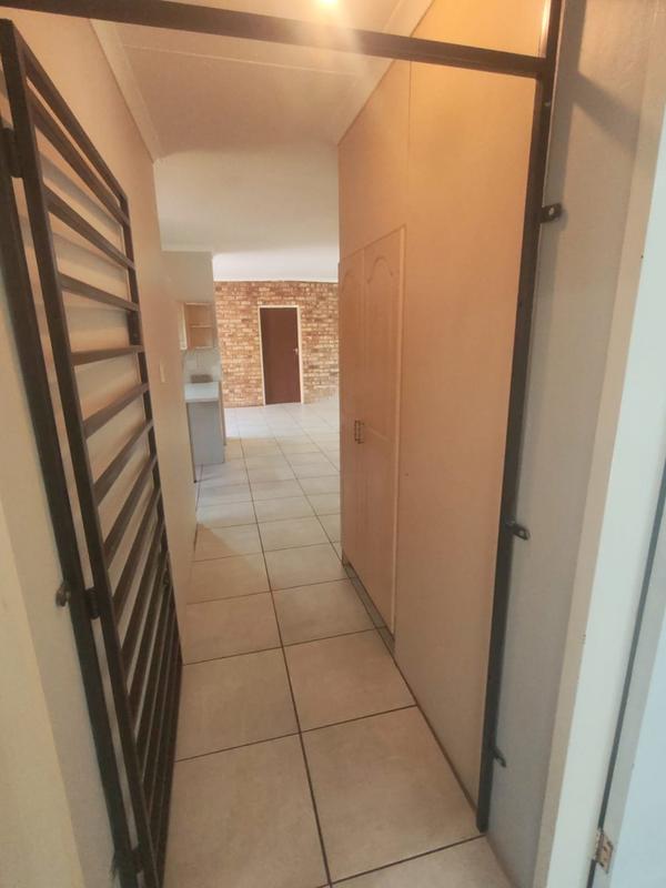To Let 3 Bedroom Property for Rent in Zwartkop Gauteng