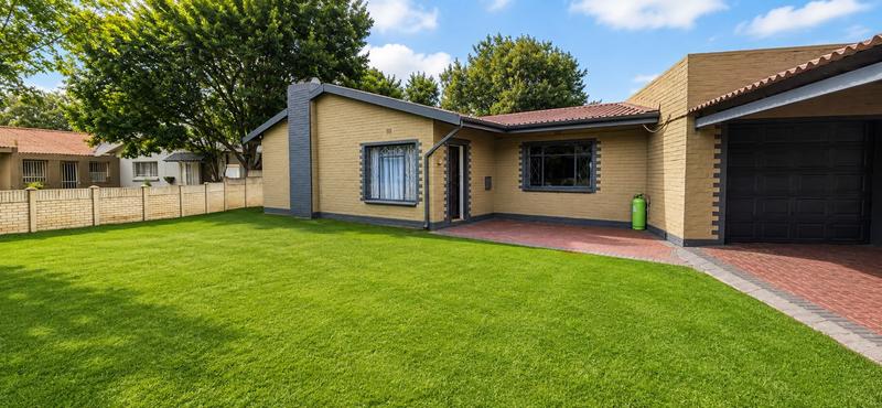 4 Bedroom Property for Sale in Three Rivers Gauteng