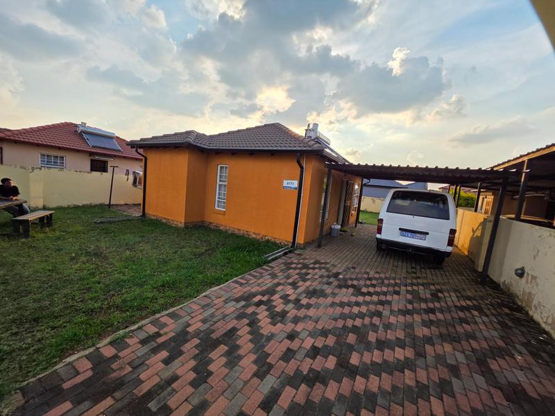 2 Bedroom Property for Sale in Crystal Park Gauteng
