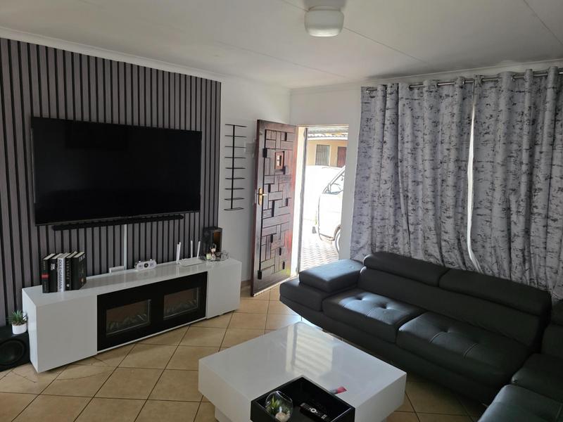2 Bedroom Property for Sale in Crystal Park Gauteng