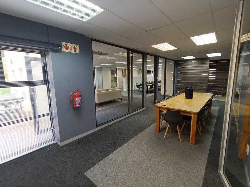 To Let Commercial Property for Rent in Strubensvallei Gauteng