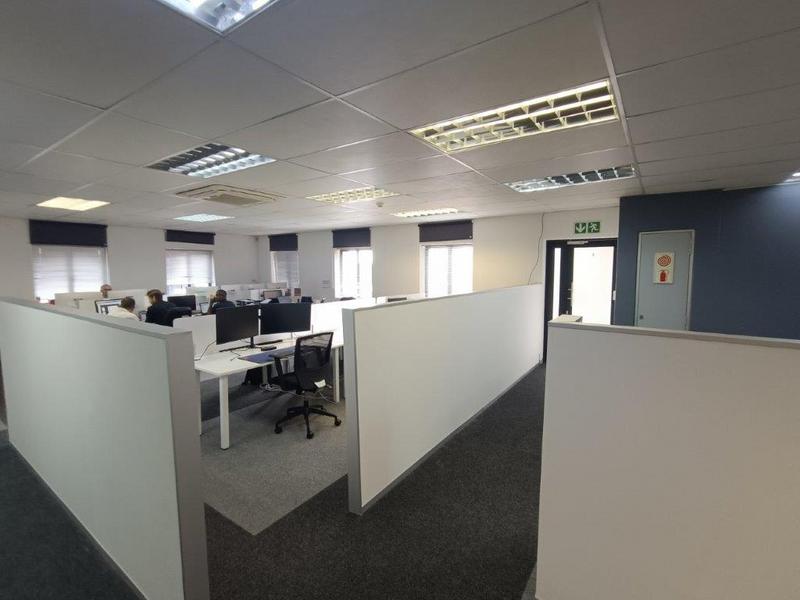 To Let Commercial Property for Rent in Strubensvallei Gauteng