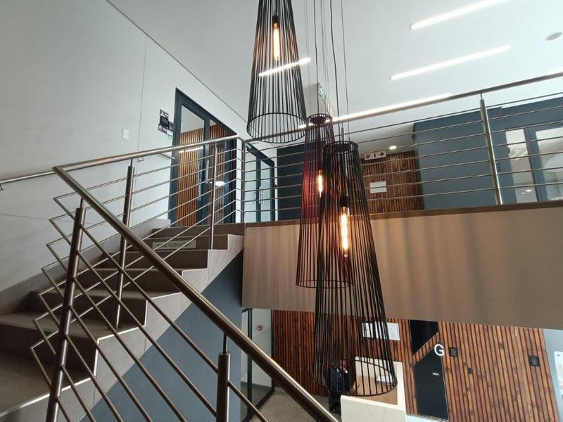 To Let Commercial Property for Rent in Strubensvallei Gauteng
