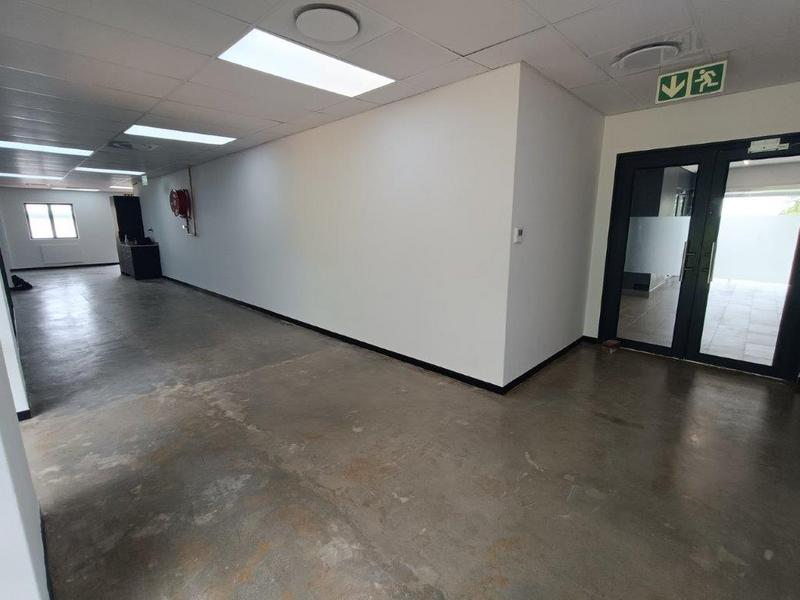 To Let Commercial Property for Rent in Strubensvallei Gauteng