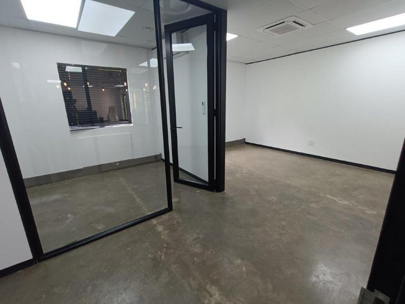 To Let Commercial Property for Rent in Strubensvallei Gauteng