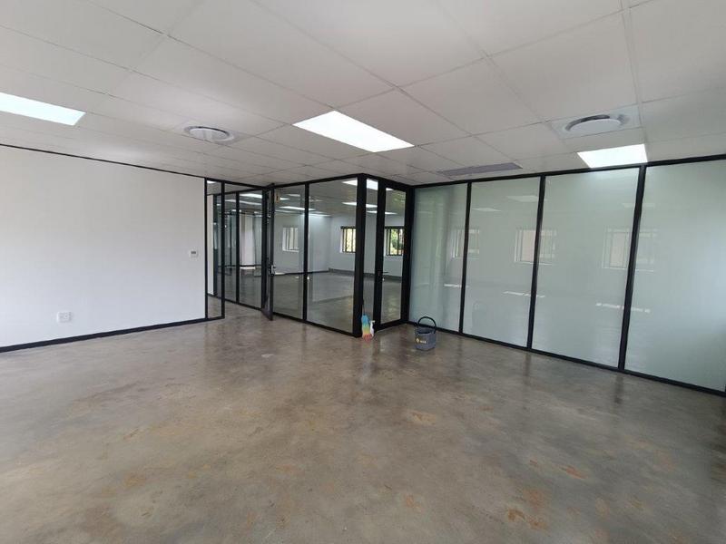 To Let Commercial Property for Rent in Strubensvallei Gauteng