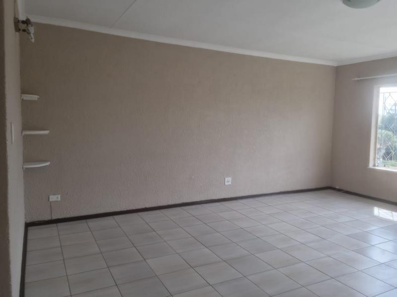 To Let 2 Bedroom Property for Rent in Krugersdorp Gauteng
