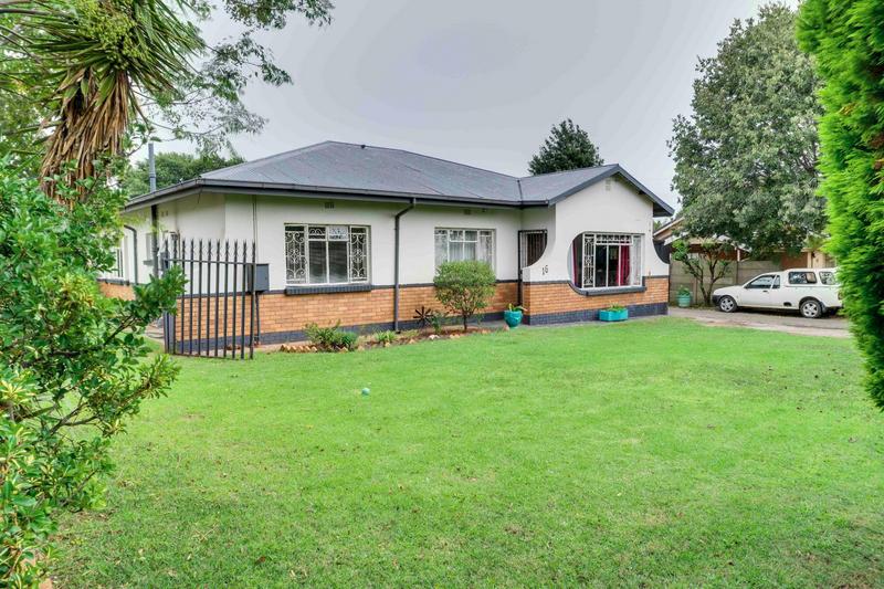 4 Bedroom Property for Sale in Witpoortjie Gauteng