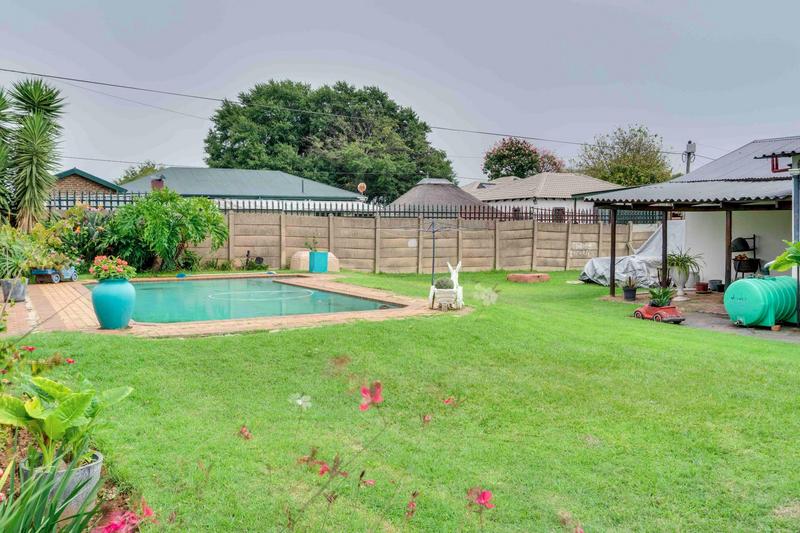 4 Bedroom Property for Sale in Witpoortjie Gauteng