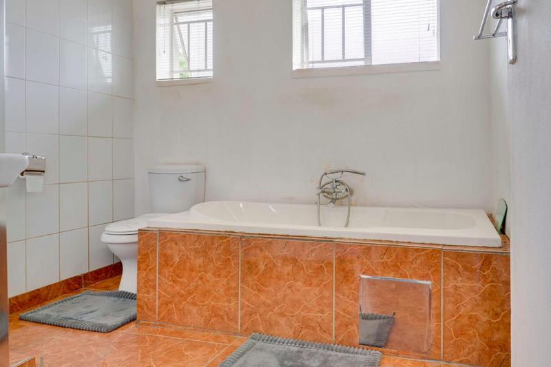 4 Bedroom Property for Sale in Witpoortjie Gauteng