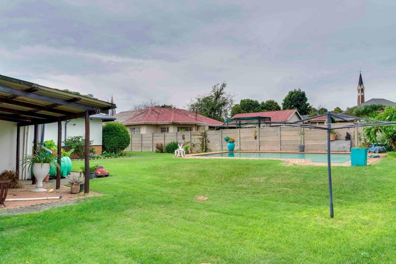 4 Bedroom Property for Sale in Witpoortjie Gauteng