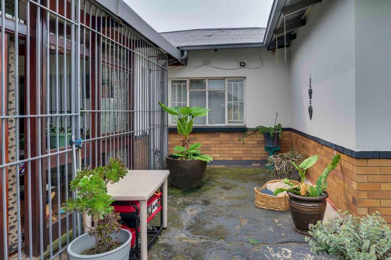 4 Bedroom Property for Sale in Witpoortjie Gauteng