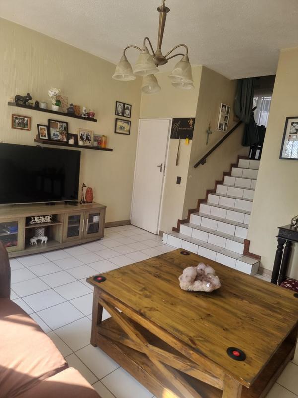 2 Bedroom Property for Sale in Sunnyrock Gauteng