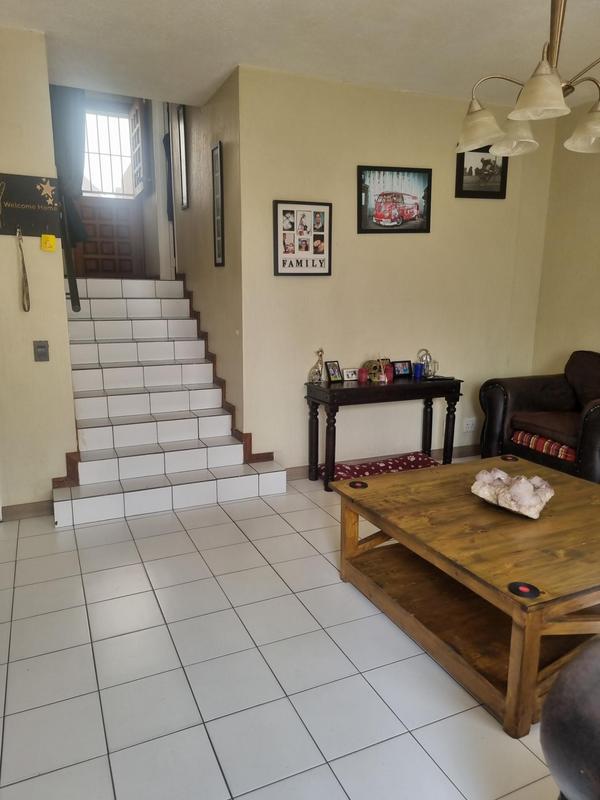 2 Bedroom Property for Sale in Sunnyrock Gauteng