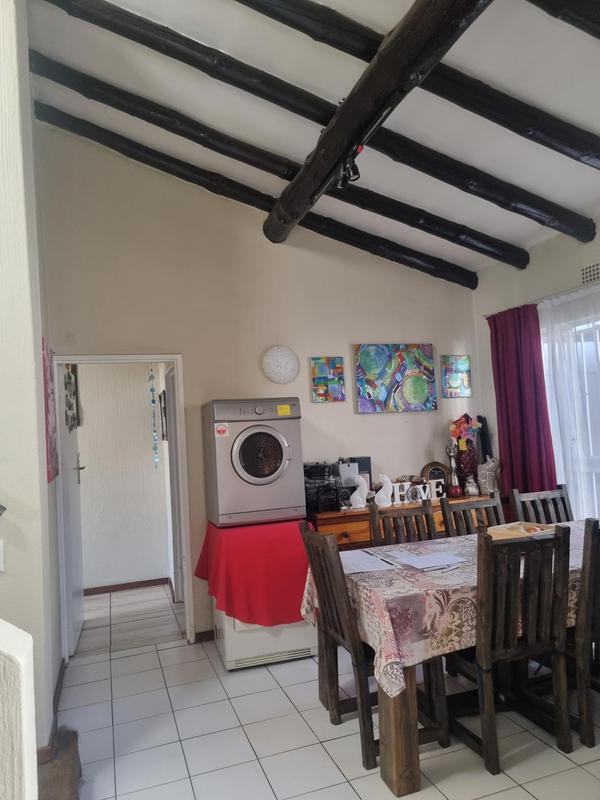 2 Bedroom Property for Sale in Sunnyrock Gauteng