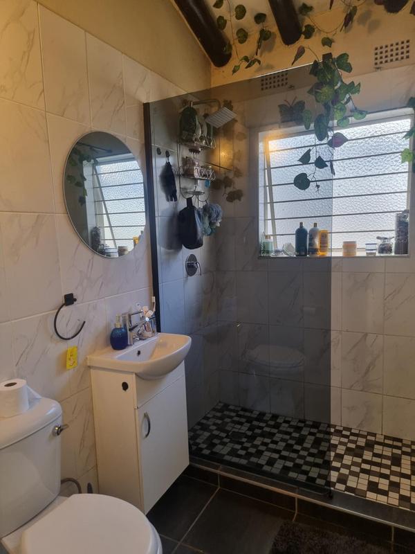 2 Bedroom Property for Sale in Sunnyrock Gauteng