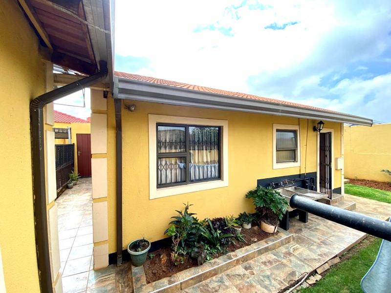 3 Bedroom Property for Sale in Zondi Gauteng