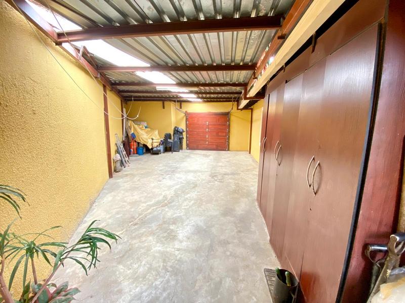 3 Bedroom Property for Sale in Zondi Gauteng