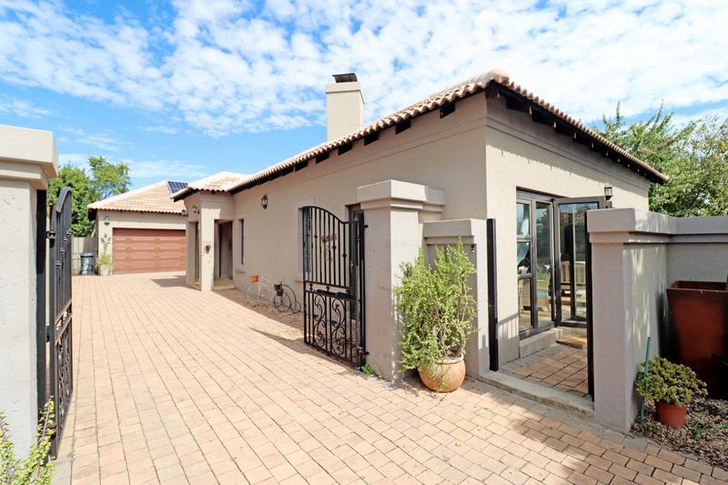 4 Bedroom Property for Sale in Amberfield Manor Gauteng