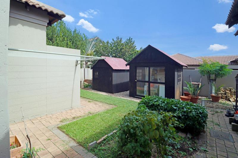 4 Bedroom Property for Sale in Amberfield Manor Gauteng