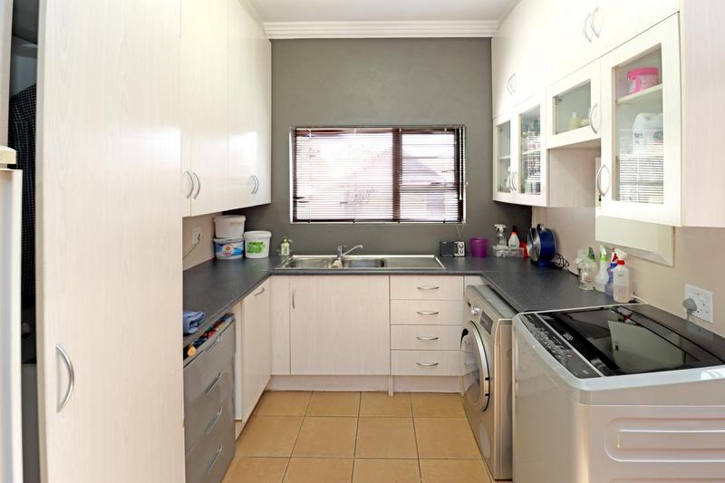 4 Bedroom Property for Sale in Amberfield Manor Gauteng