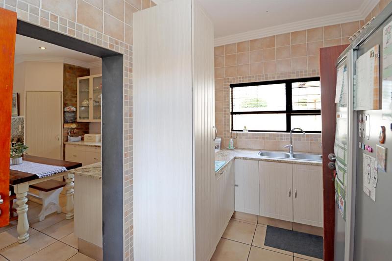 4 Bedroom Property for Sale in Amberfield Manor Gauteng