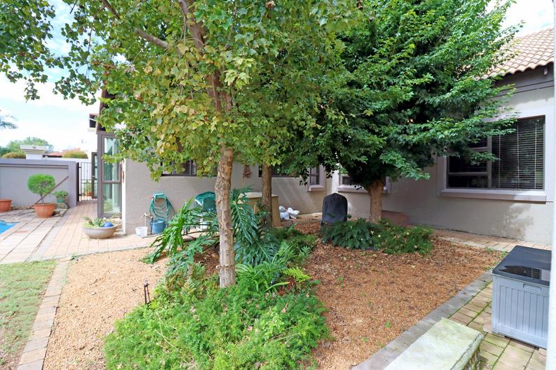 4 Bedroom Property for Sale in Amberfield Manor Gauteng