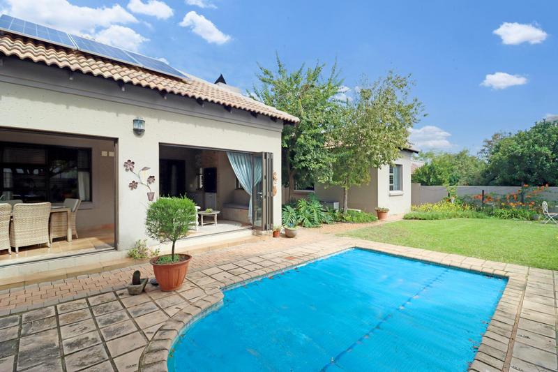 4 Bedroom Property for Sale in Amberfield Manor Gauteng