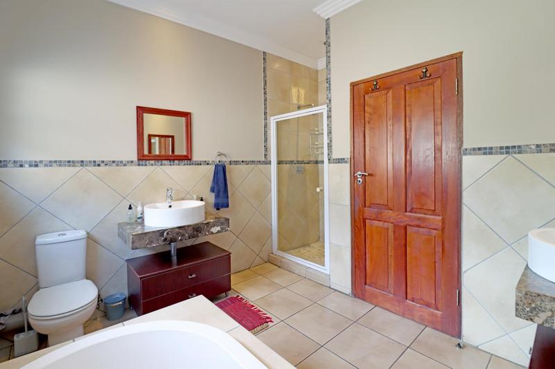4 Bedroom Property for Sale in Amberfield Manor Gauteng