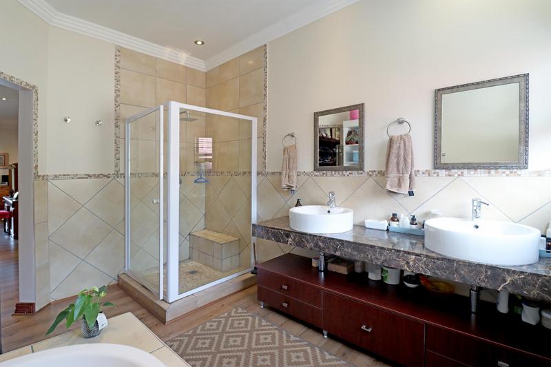 4 Bedroom Property for Sale in Amberfield Manor Gauteng