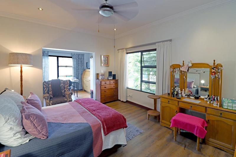 4 Bedroom Property for Sale in Amberfield Manor Gauteng