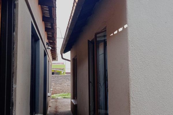 6 Bedroom Property for Sale in Leachville Ext 3 Gauteng