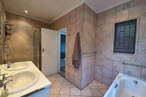 3 Bedroom Property for Sale in Albemarle Gauteng