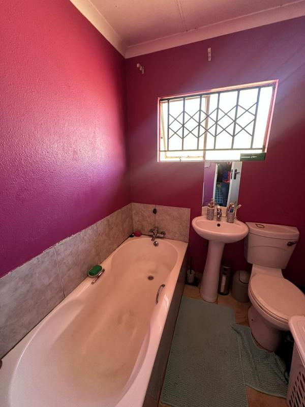 2 Bedroom Property for Sale in Buhle Park Gauteng