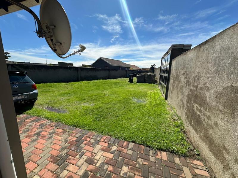 2 Bedroom Property for Sale in Buhle Park Gauteng