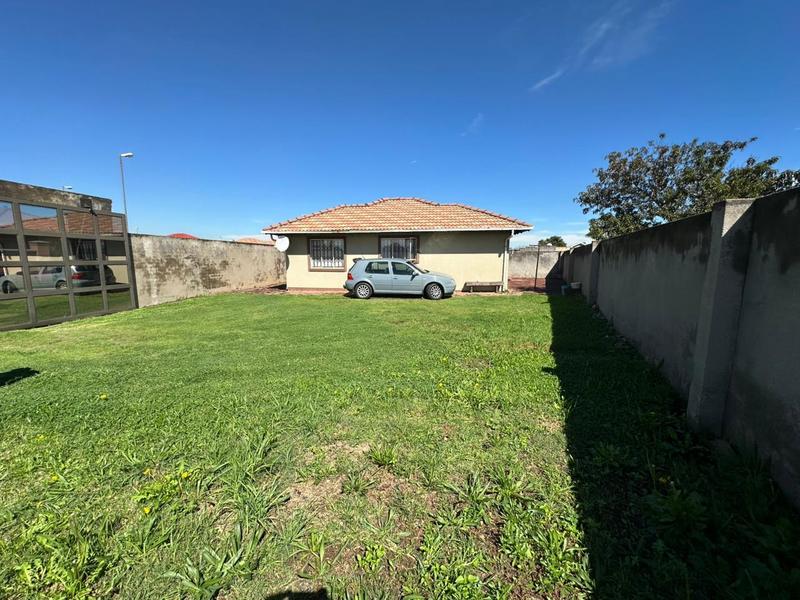 2 Bedroom Property for Sale in Buhle Park Gauteng