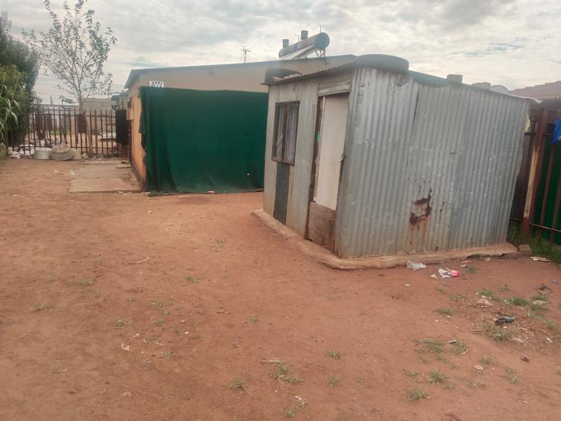 1 Bedroom Property for Sale in Rondebult Gauteng