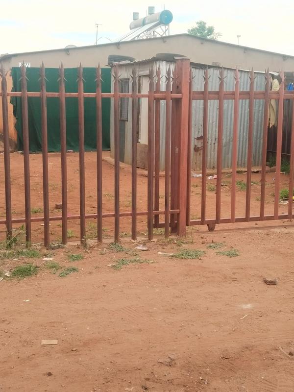 1 Bedroom Property for Sale in Rondebult Gauteng