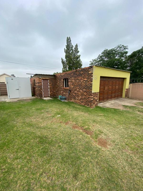 4 Bedroom Property for Sale in Dunnottar Gauteng
