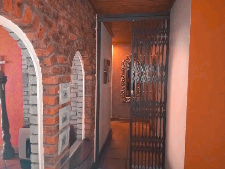 5 Bedroom Property for Sale in Geduld Gauteng