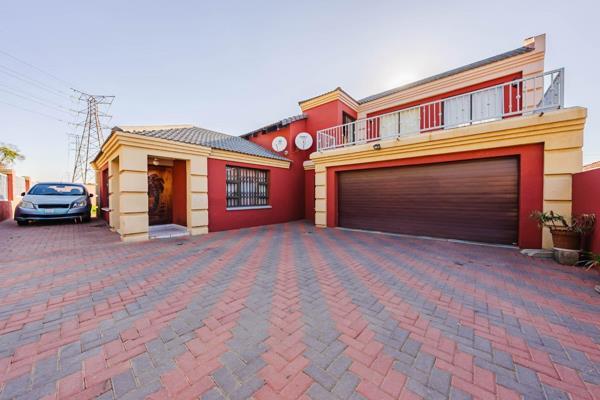 5 Bedroom Property for Sale in Ormonde Gauteng
