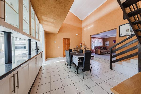5 Bedroom Property for Sale in Ormonde Gauteng