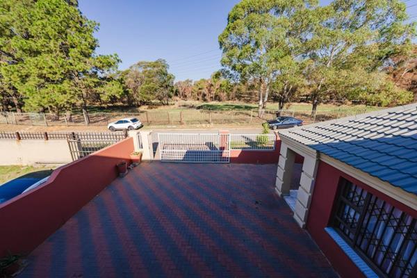 5 Bedroom Property for Sale in Ormonde Gauteng