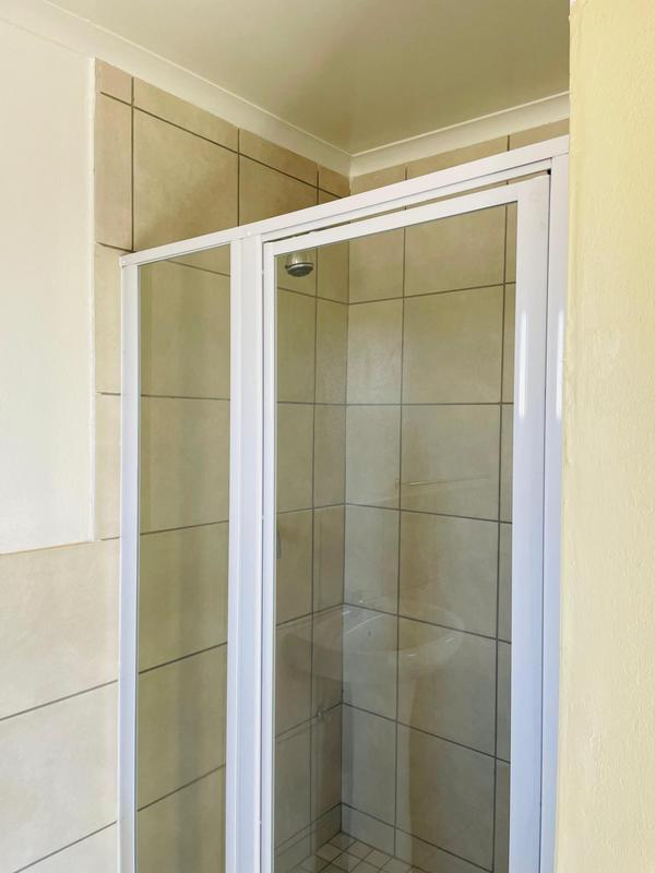 3 Bedroom Property for Sale in Cloverdene Gauteng