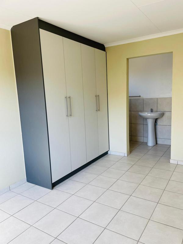 3 Bedroom Property for Sale in Cloverdene Gauteng