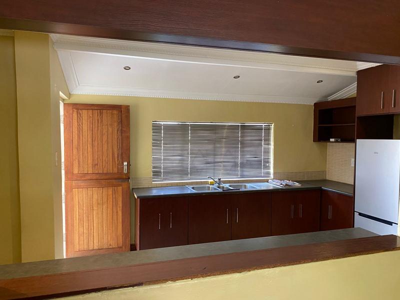 To Let 3 Bedroom Property for Rent in Sophiatown Gauteng