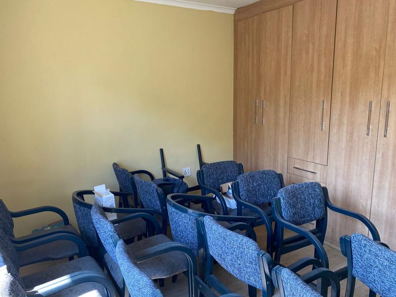 To Let 3 Bedroom Property for Rent in Sophiatown Gauteng